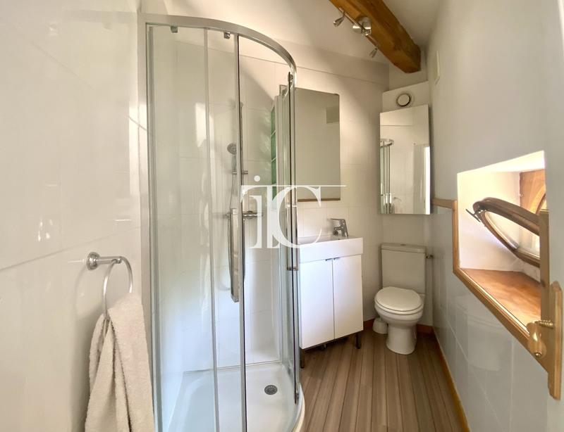 Maison - 204 m² - 9 pièces