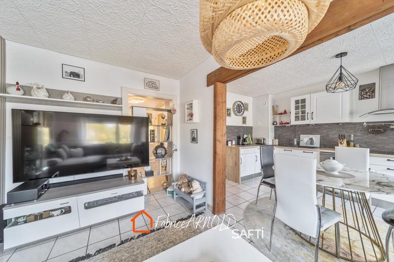 Maison - 140 m² - 6 pièces