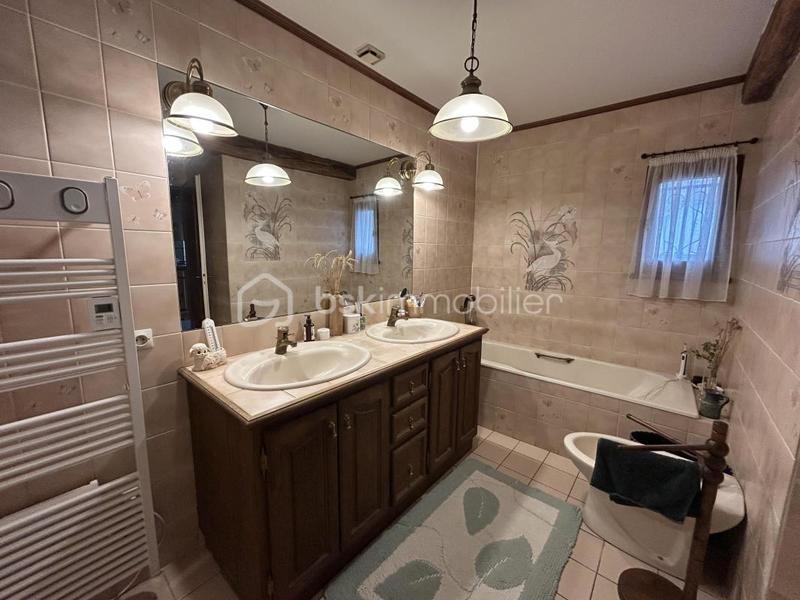 Maison de village - 141 m² - 6 pièces