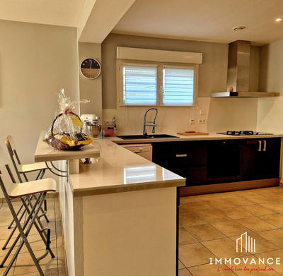 Maison - 140 m² - 4 pièces