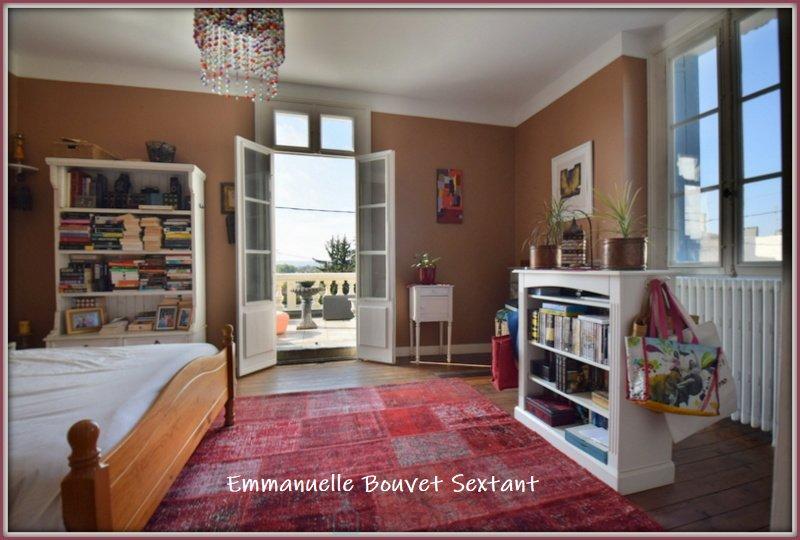 Maison bourgeoise - 180 m² - 9 pièces