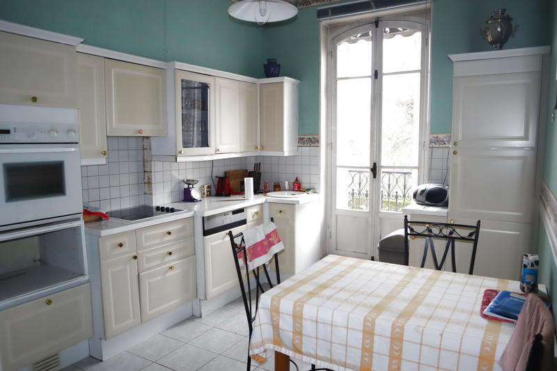 Appartement - 125 m² - 6 pièces