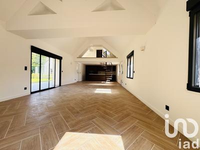 Maison - 121 m² - 4 pièces