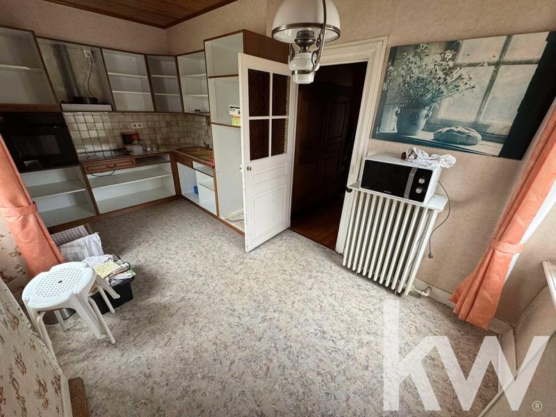 Maison - 268 m² - 9 pièces