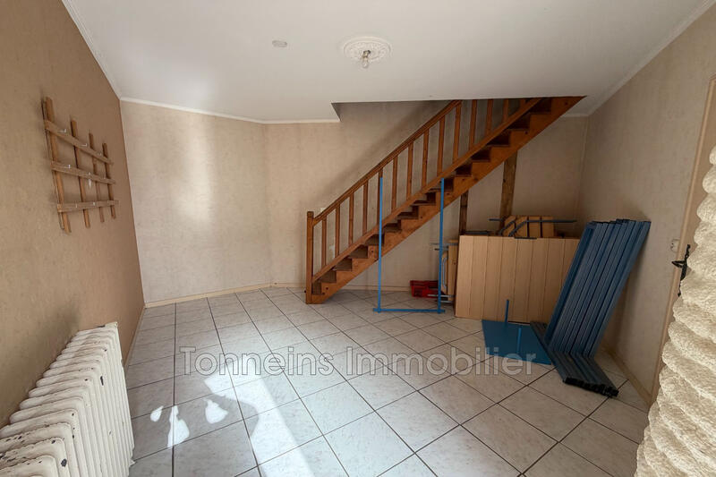 Maison - 240 m² - 8 pièces