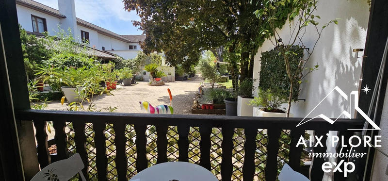 Fonds de commerce - 2 000 m²