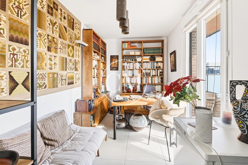 Appartement - 90 m² - 5 pièces