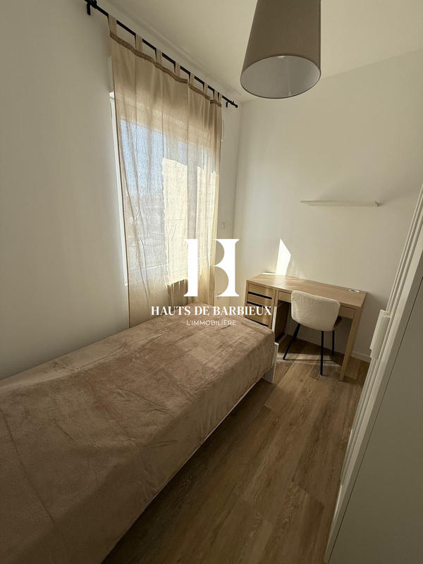 Maison - 84 m² - 6 pièces