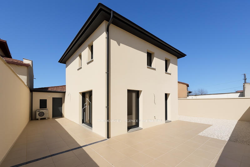 Villa - 105 m² - 5 pièces