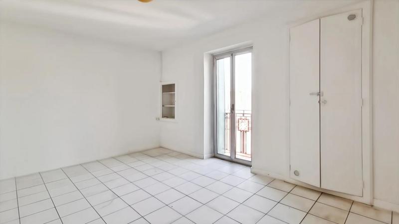 Appartement - 160 m² - 1 pièce