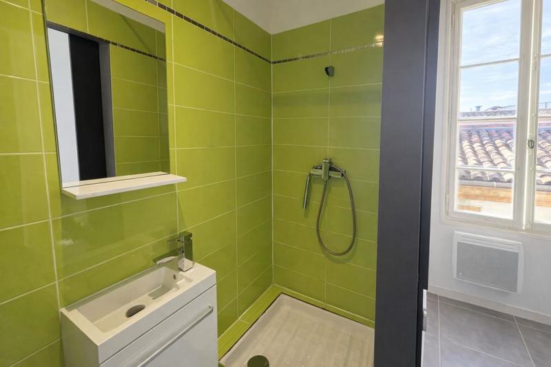 Studio - 15 m² - 2 pièces