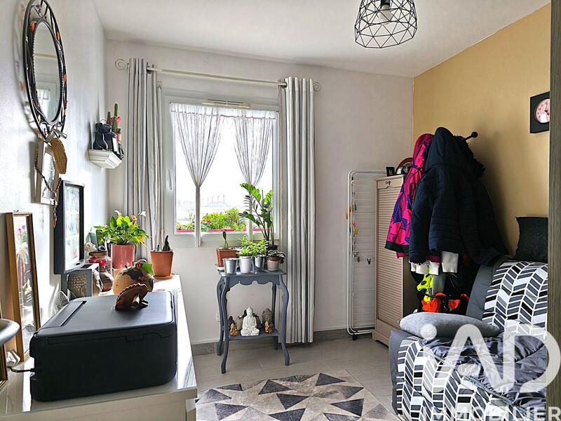 Maison - 92 m² - 5 pièces