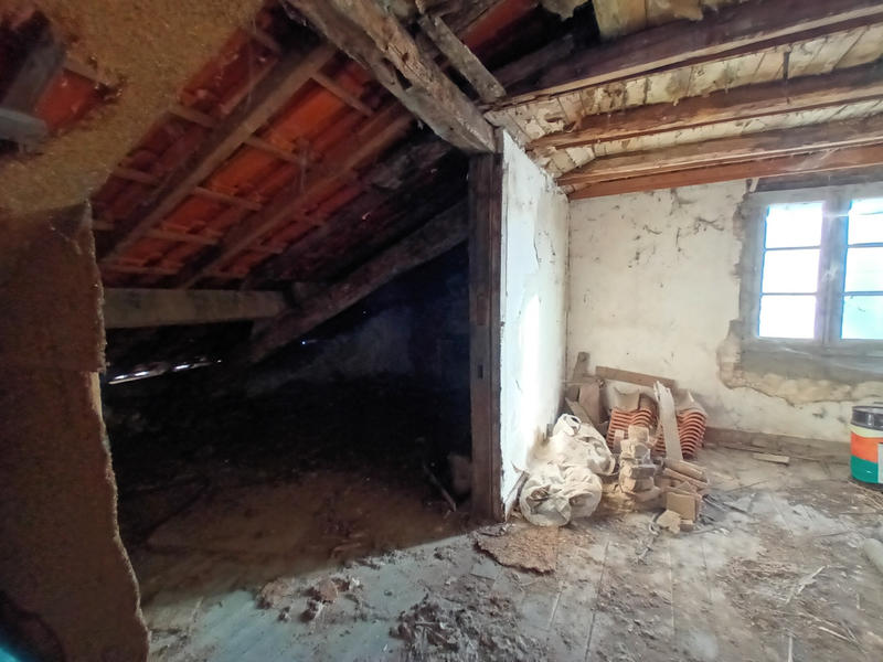 Propriété - 220 m² - 5 pièces