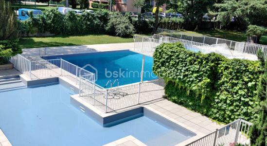 Appartement - 93 m² - 4 pièces