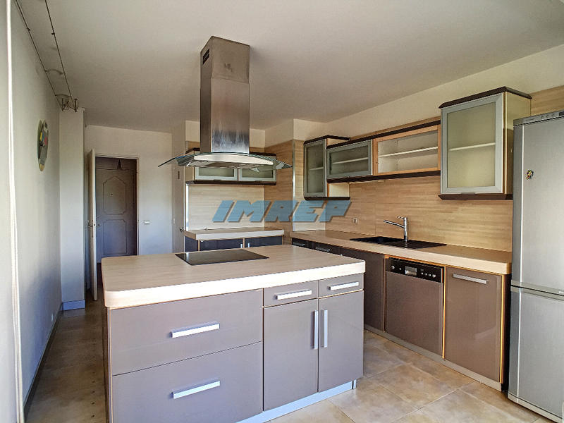 Appartement - 110 m² - 4 pièces