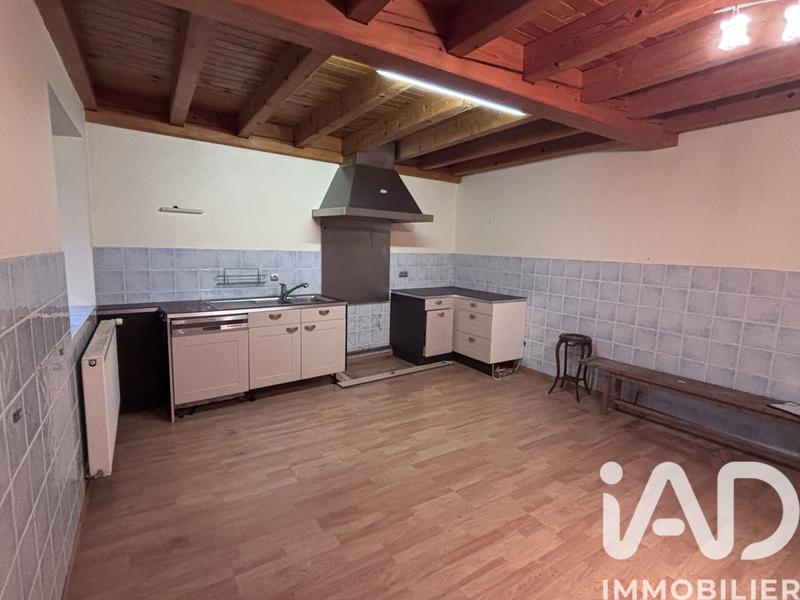 Maison - 212 m² - 4 pièces