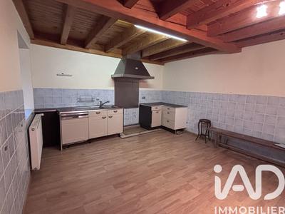 Maison - 212 m² - 4 pièces