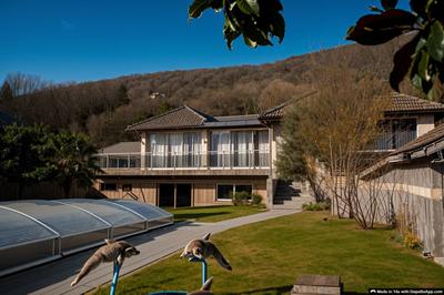 Villa - 246 m² - 9 pièces