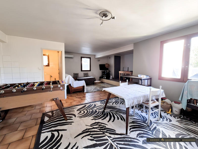 Villa - 185 m² - 7 pièces