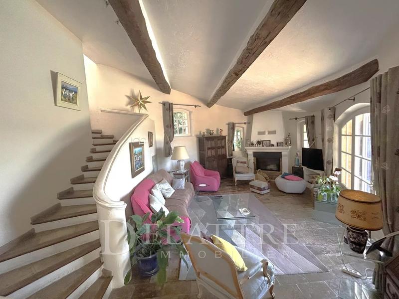 Villa - 160 m² - 5 pièces