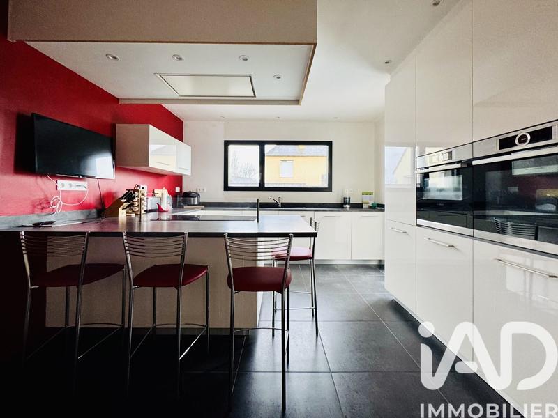 Maison - 173 m² - 6 pièces