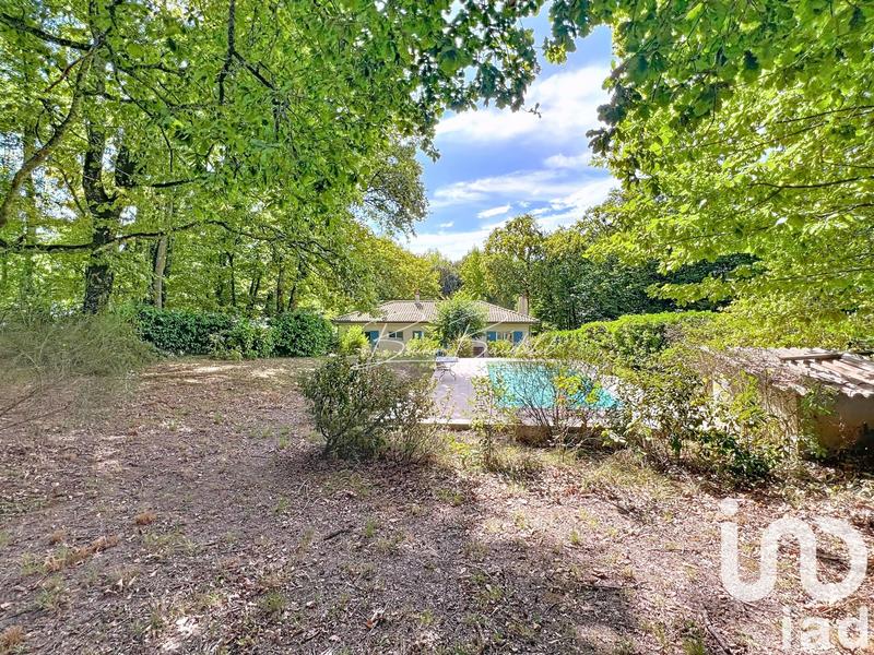 Maison - 200 m² - 6 pièces