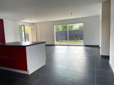 Maison contemporaine - 111 m² - 5 pièces