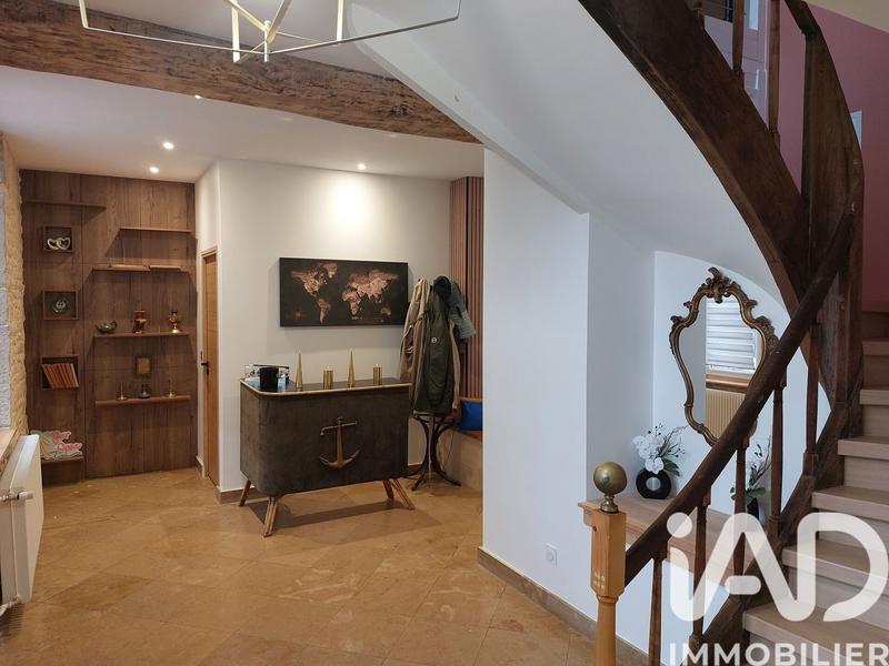 Maison - 300 m² - 10 pièces