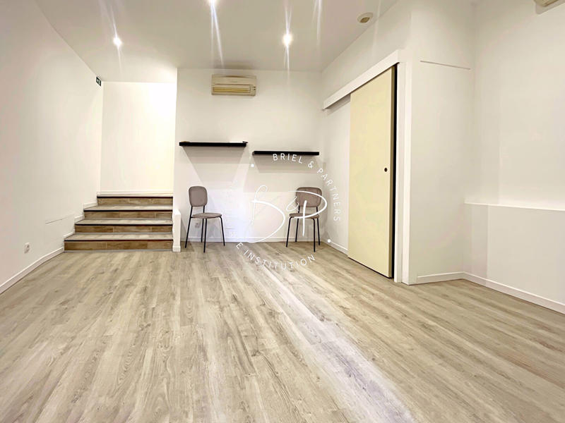 Local commercial - 54 m² - 3 pièces