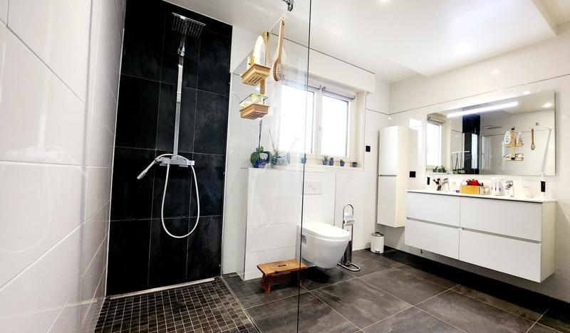 Villa - 297 m² - 6 pièces