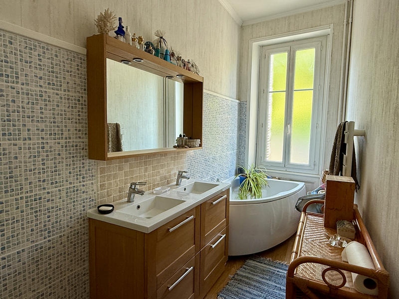 Maison - 160 m² - 7 pièces