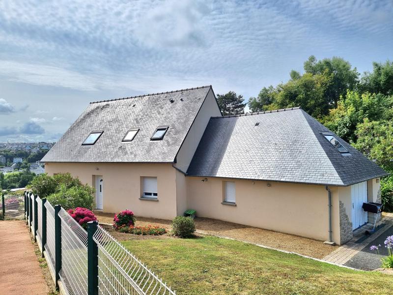 Maison contemporaine - 107 m² - 6 pièces