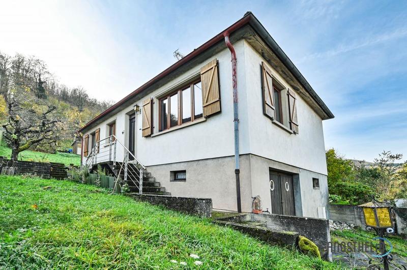 Maison - 98 m² - 5 pièces