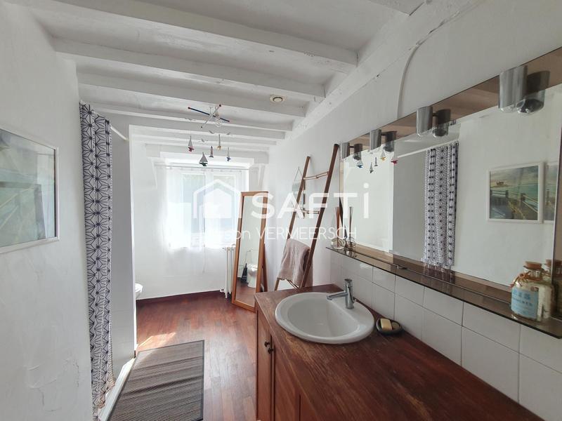 Maison - 410 m² - 9 pièces