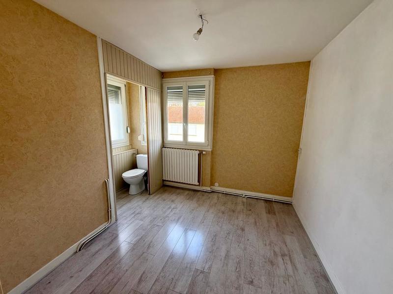 Maison - 90 m² - 6 pièces