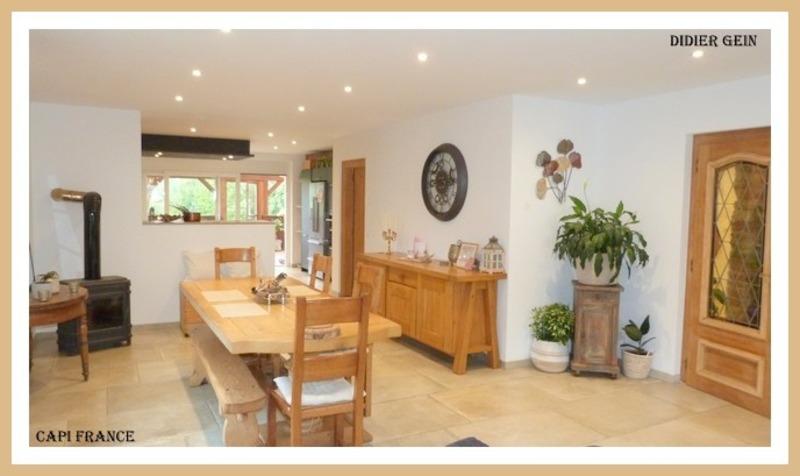 Maison - 241 m² - 7 pièces