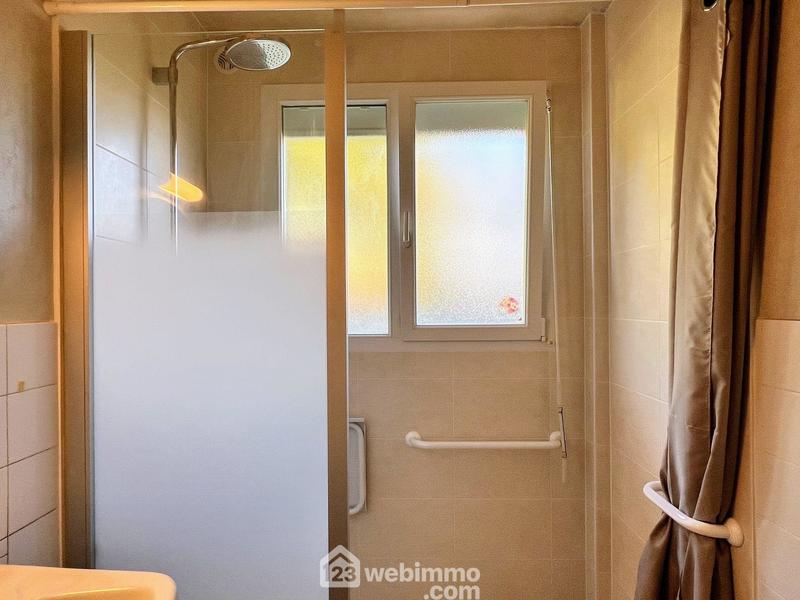 Maison - 122 m² - 7 pièces