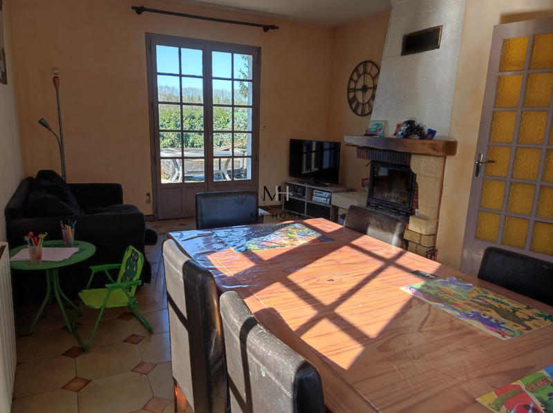 Maison traditionnelle - 123 m² - 8 pièces