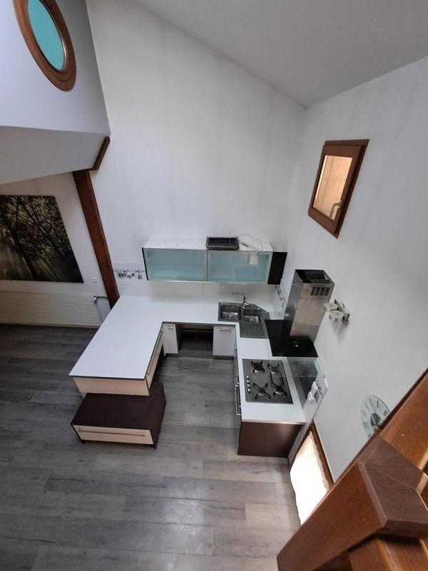 Appartement - 222 m² - 7 pièces