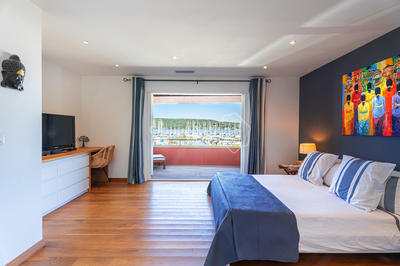 Maison - 170 m² - 6 pièces