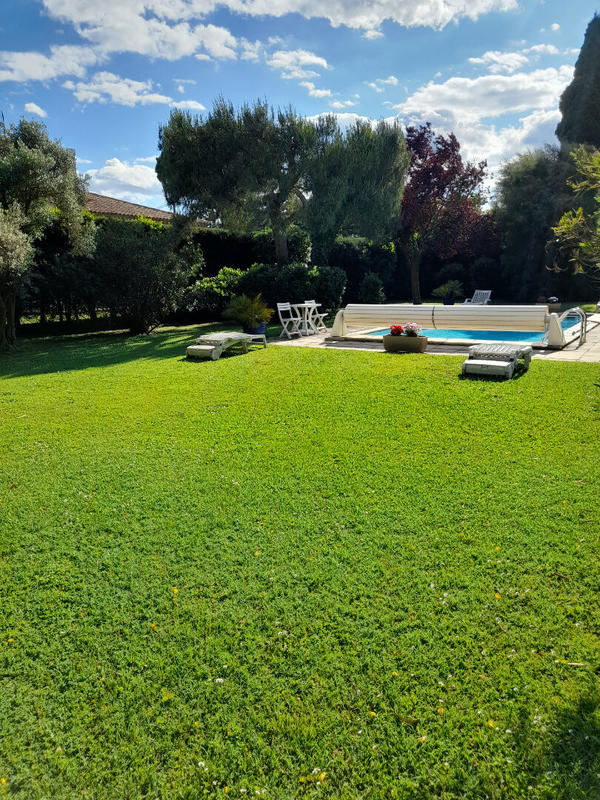 Maison - 180 m² - 5 pièces