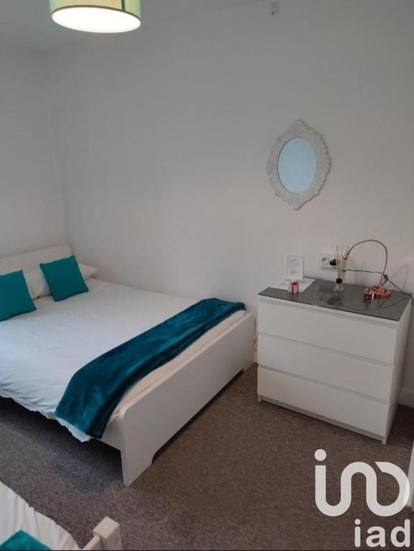 Maison - 240 m² - 11 pièces