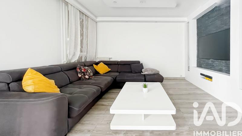 Appartement - 96 m² - 6 pièces