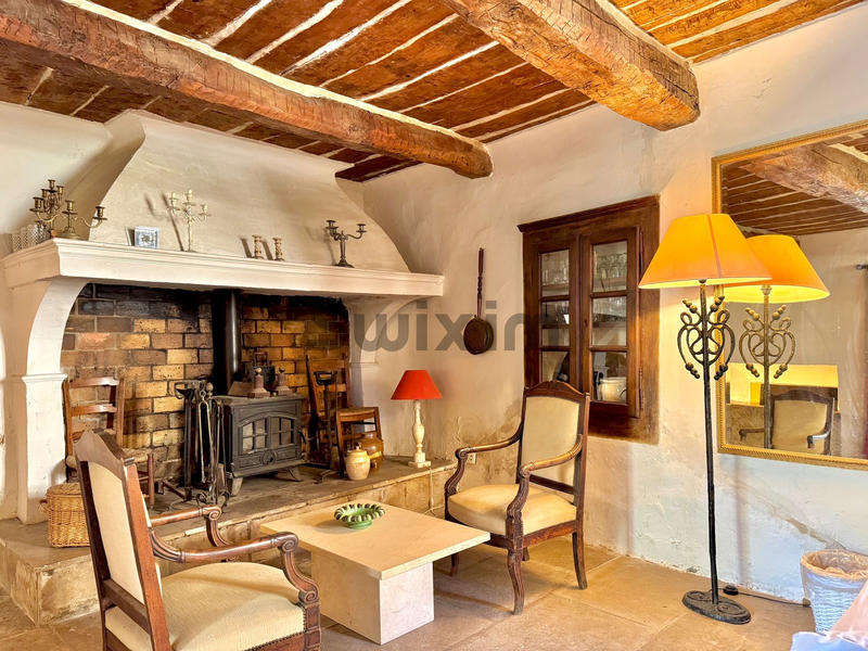 Maison de village - 400 m² - 21 pièces