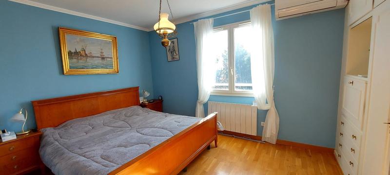 Villa - 209 m² - 8 pièces