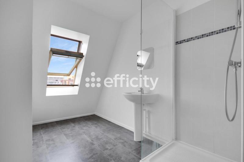 Appartement - 75 m² - 3 pièces