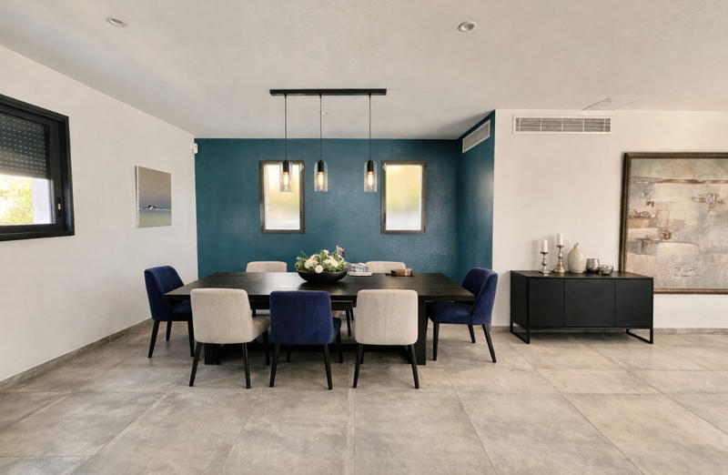 Maison - 220 m² - 6 pièces