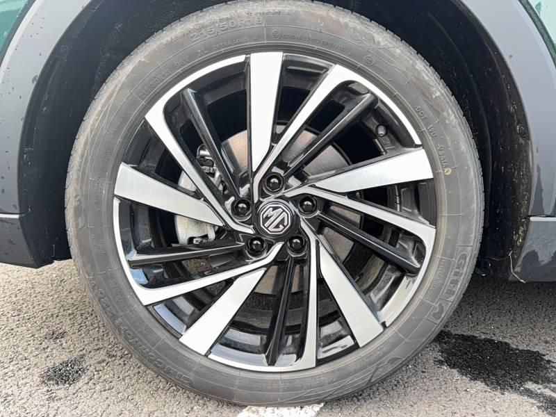 Mg Zs 1.5 l Hybrid+ 197 ch Luxury