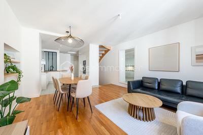 Duplex - 127 m² - 6 pièces