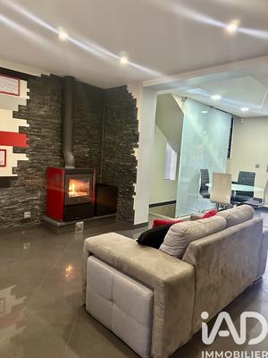 Maison - 150 m² - 6 pièces